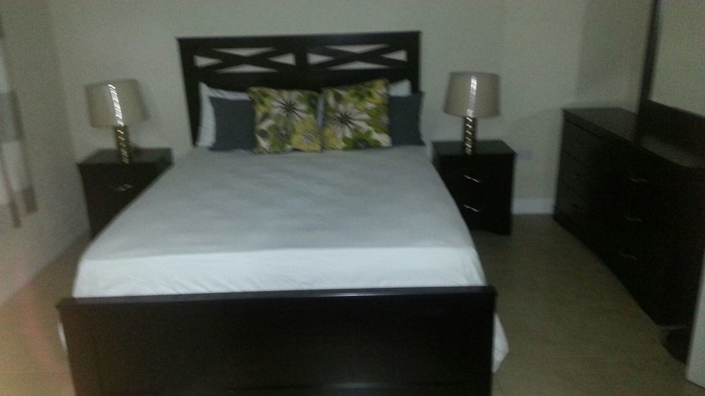 New Kingston Guest Apt At Sonoma Estate ภายนอก รูปภาพ